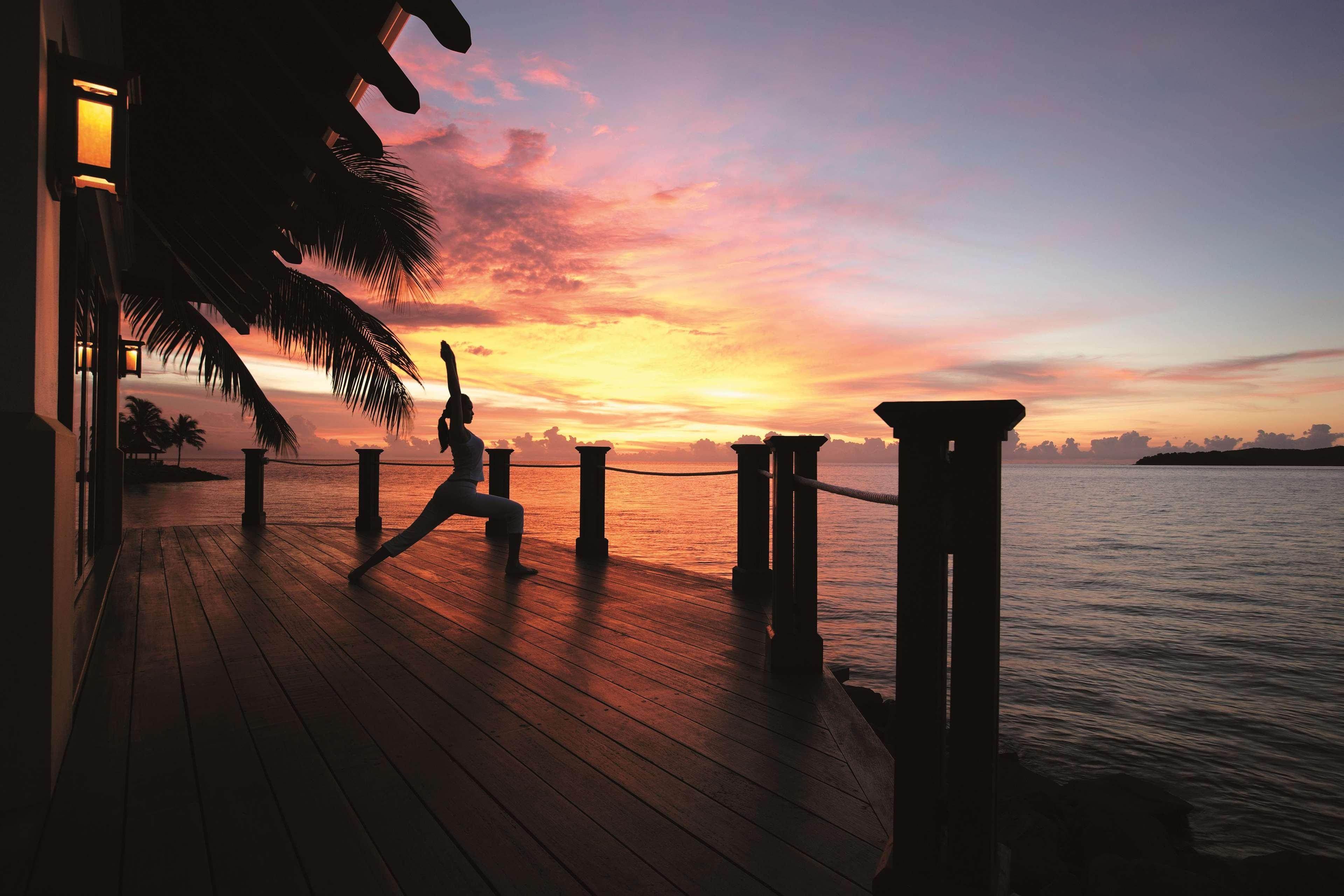 Shangri-La Tanjung Aru, Kota Kinabalu Esterno foto Sunset at the InterContinental Fiji Resort